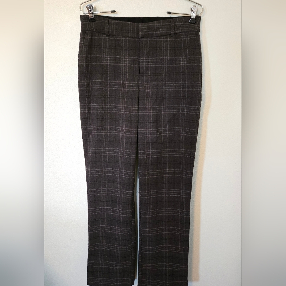 Nine West Barely Bootcut Dress Pants Size 8